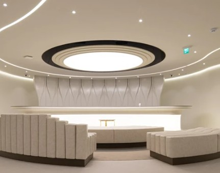 Patient consultation with Korean skin expert at Yaan Clinic