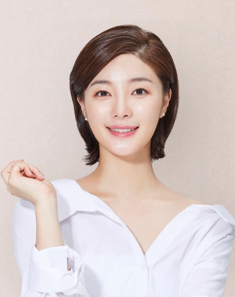 Yaan Clinic Gangnam Seoul Korea exterior view for wrinkle filler patients