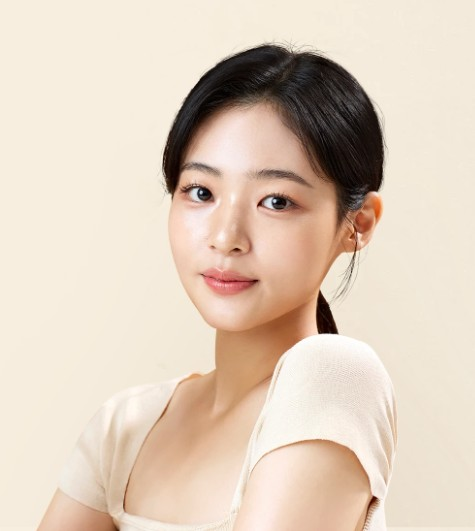 International patient consultation at Yaan dermatology clinic Seoul