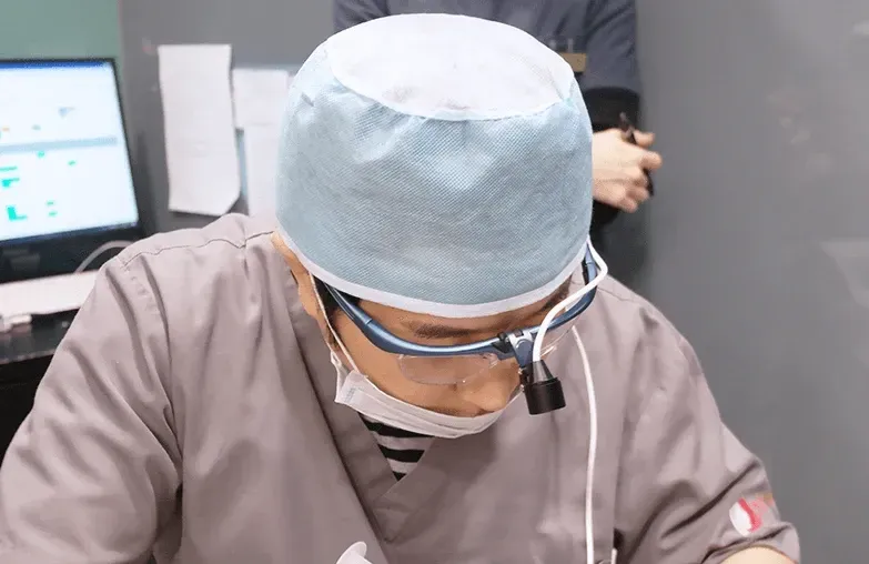 ทีมแพทย์เฉพาะทาง Onda Lifting ที่ Yaan Clinic ย่านกังนัม กรุงโซล